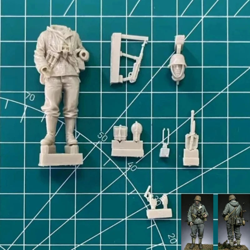 1/35 WWII German Grenadier Infantryman, Resin Model Figure Kit, Unassembled and Unpainted
