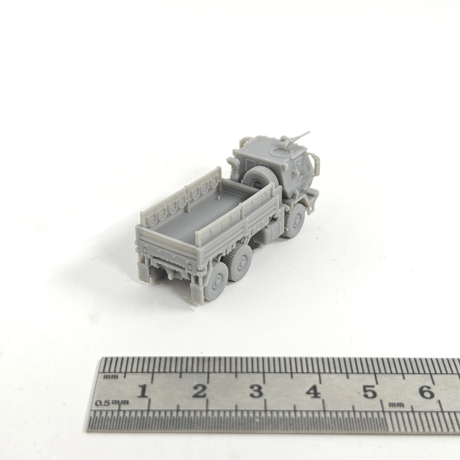 1/144 Scale M1083 FMTV Cargo Truck MODEL KIT