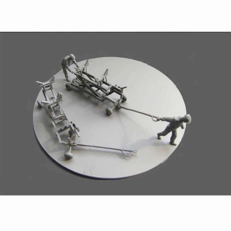 1/72 Modern Russian Aircraft Ordnance, 7 Figures, Resin Model Diorama Kit, Unassembled and Unpainted