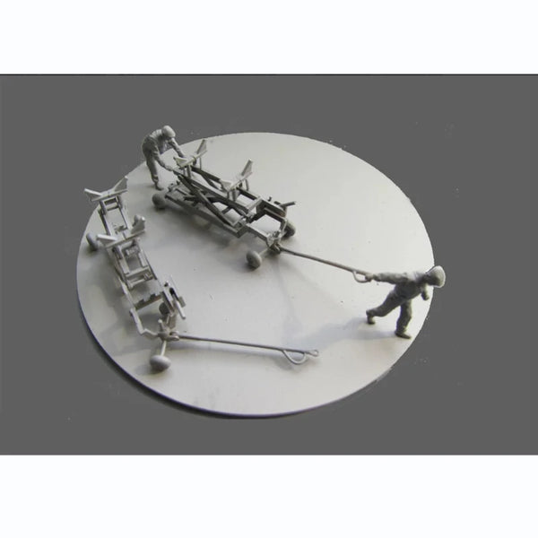 1/72 Modern Russian Aircraft Ordnance, 7 Figures, Resin Model Diorama Kit, Unassembled and Unpainted