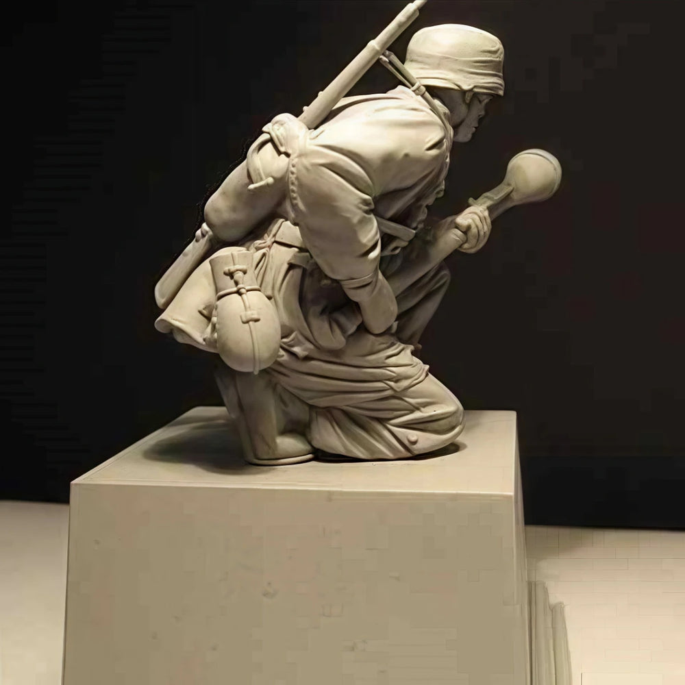 1/16 WWII Normandy Allied Soldier, Resin Model Figure Kit, Unassembled and Unpainted