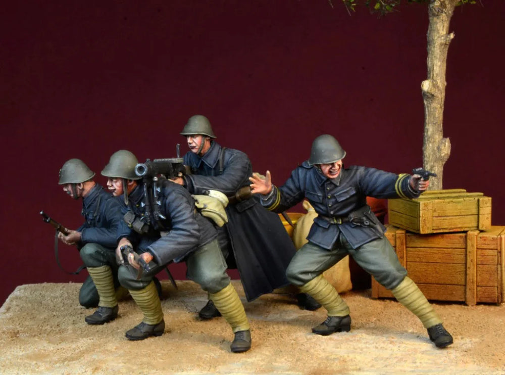 1/35 WWI French Infantrymen, 4 Figures, Resin Model Figure Kit, Unassembled and Unpainted