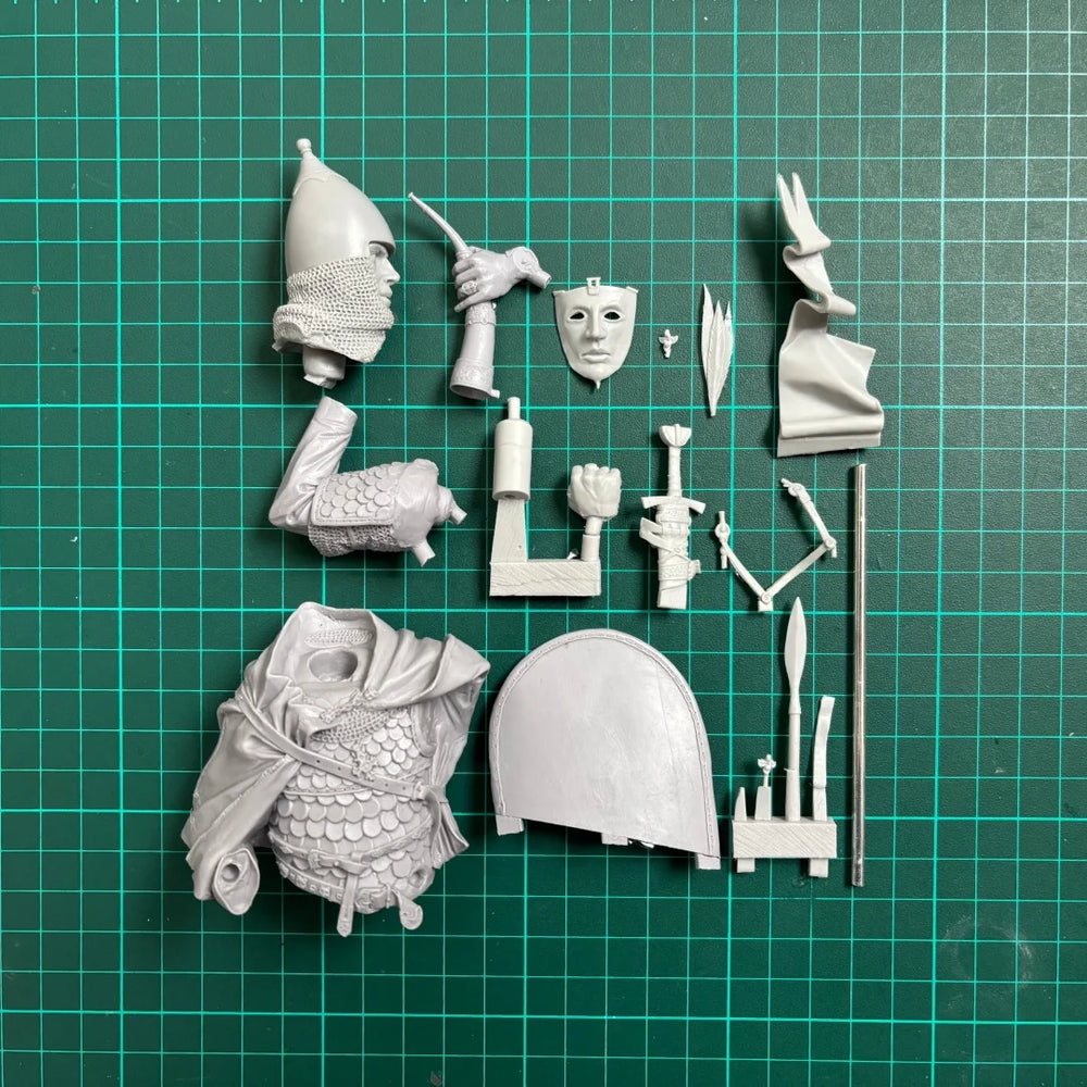 1/10 Medieval Knight with Heraldic Shield and Banner, Resin Model Bust Kit, Unassembled and Unpainted
