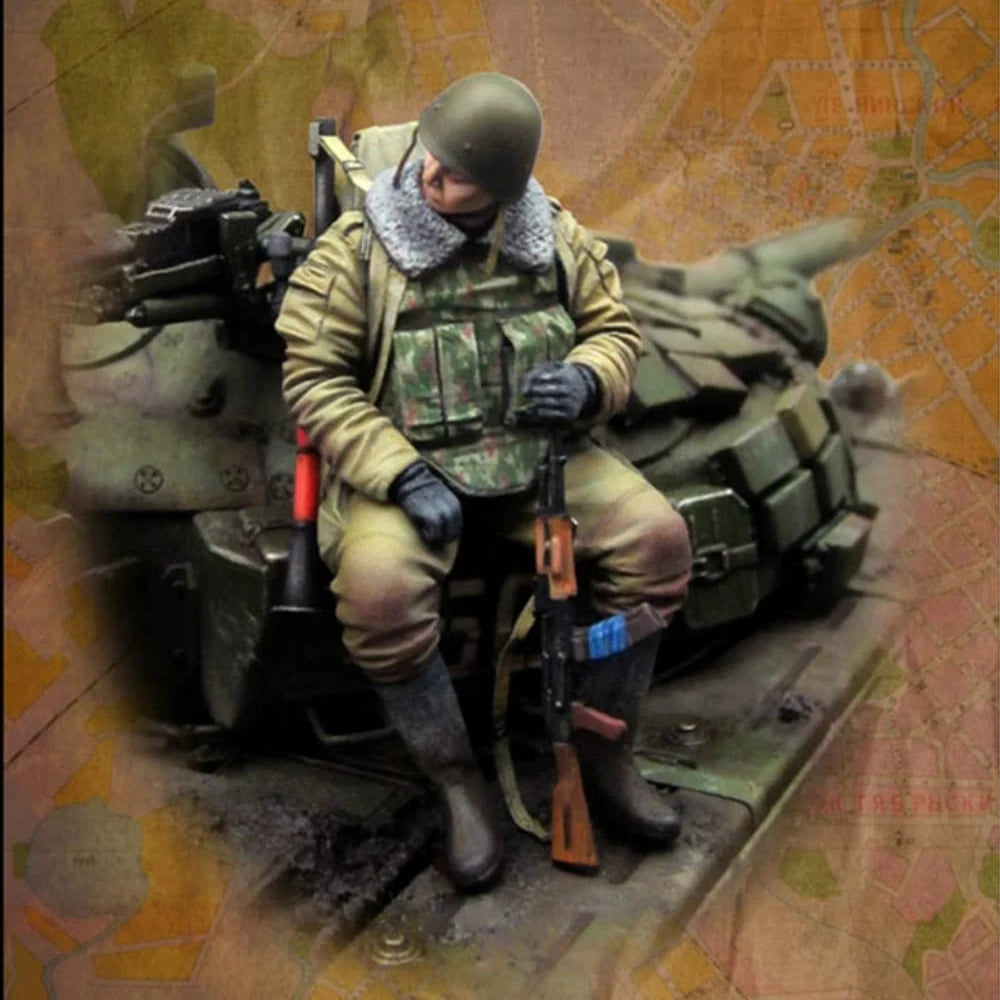 1/35 Modern Russian Commando Seated with Rifle, Resin Model Figure Kit, Unassembled and Unpainted