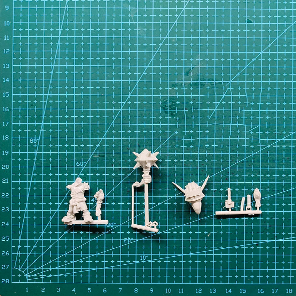 1/32 Orc Warrior with Spiked Armor and Axe, Resin Model Figure Kit, Fantasy Theme, Unassembled and Unpainted