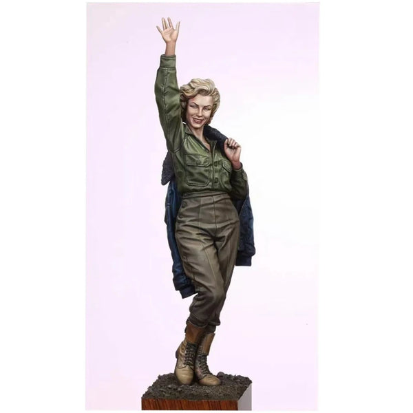 1/35 WWII Female Soldier with Raised Fist, Resin Model Figure Kit, Unassembled and Unpainted