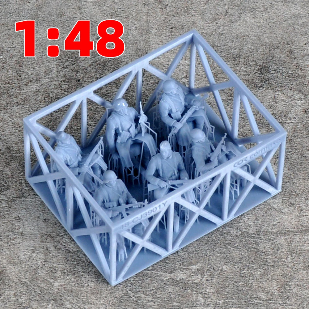 1/35 WWII German Soldiers at Rest, 11 Figures, Resin Model Figure Kit, Unassembled and Unpainted