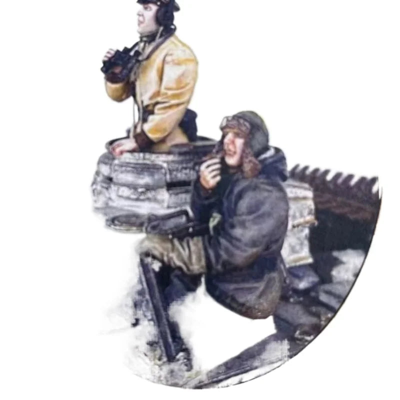 1/35 WWII German WWII Tank Crew, 2 Figures, Resin Model Figure Kit, Unassembled and Unpainted