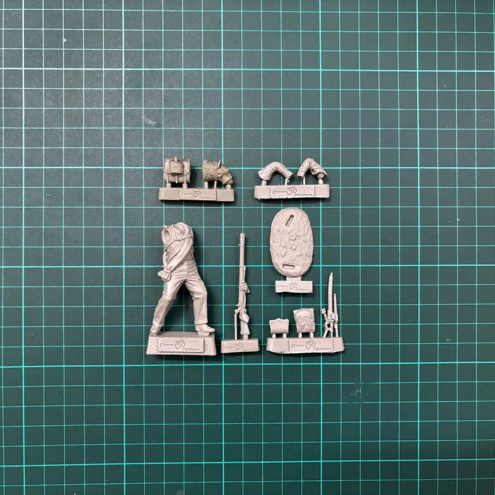 54mm Napoleonic Russian Infantry Firing Musket, Resin Model Figure Kit, Unassembled and Unpainted