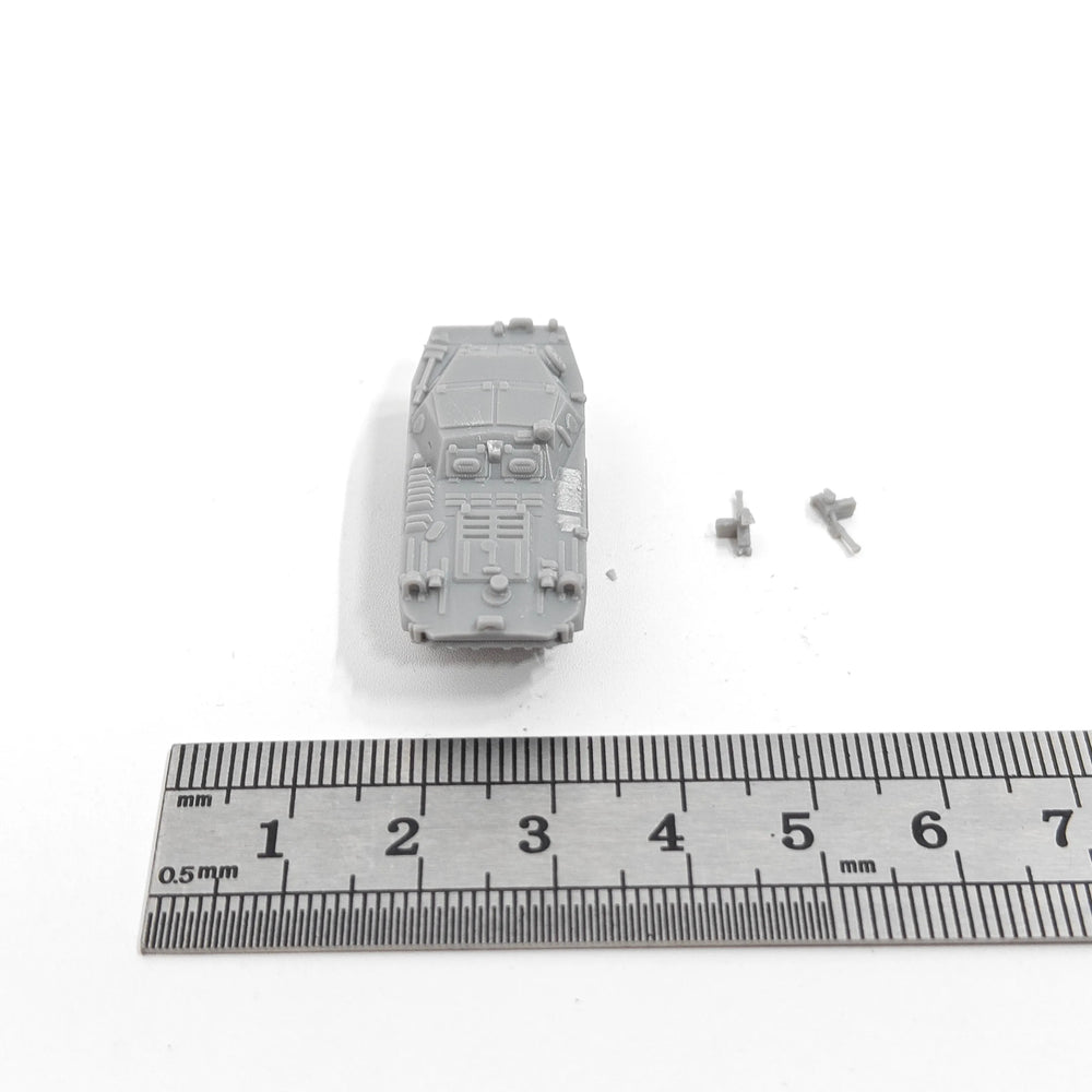 1/144 Cold War BRDM-1 Amphibious Scout Car, 2 Figures, Resin Model Vehicle Kit, Unassembled and Unpainted
