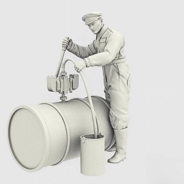 1/35 WWII Soldier Operating Oil Pump, Resin Model Figure Kit, Unassembled and Unpainted