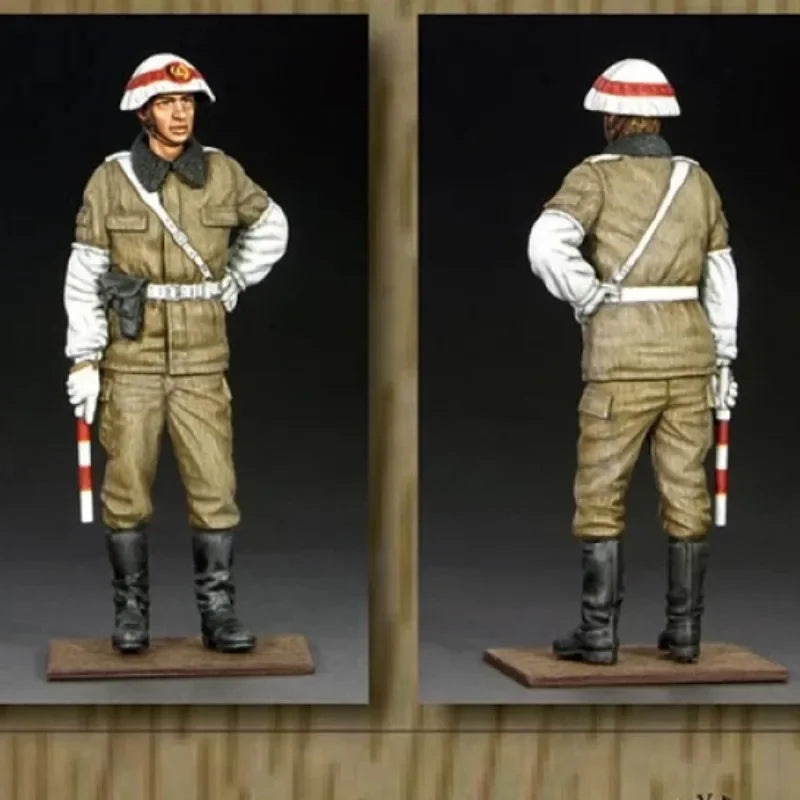 1/35 WWI Austro-Hungarian Infantryman, Resin Model Figure Kit, Unassembled and Unpainted