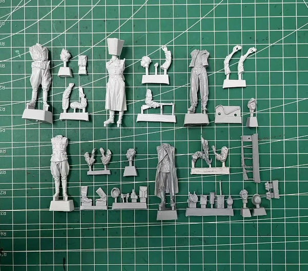 1/35 WWII German Surrender Soldiers, 5 Figures, Resin Model Figure Kit, Unassembled and Unpainted