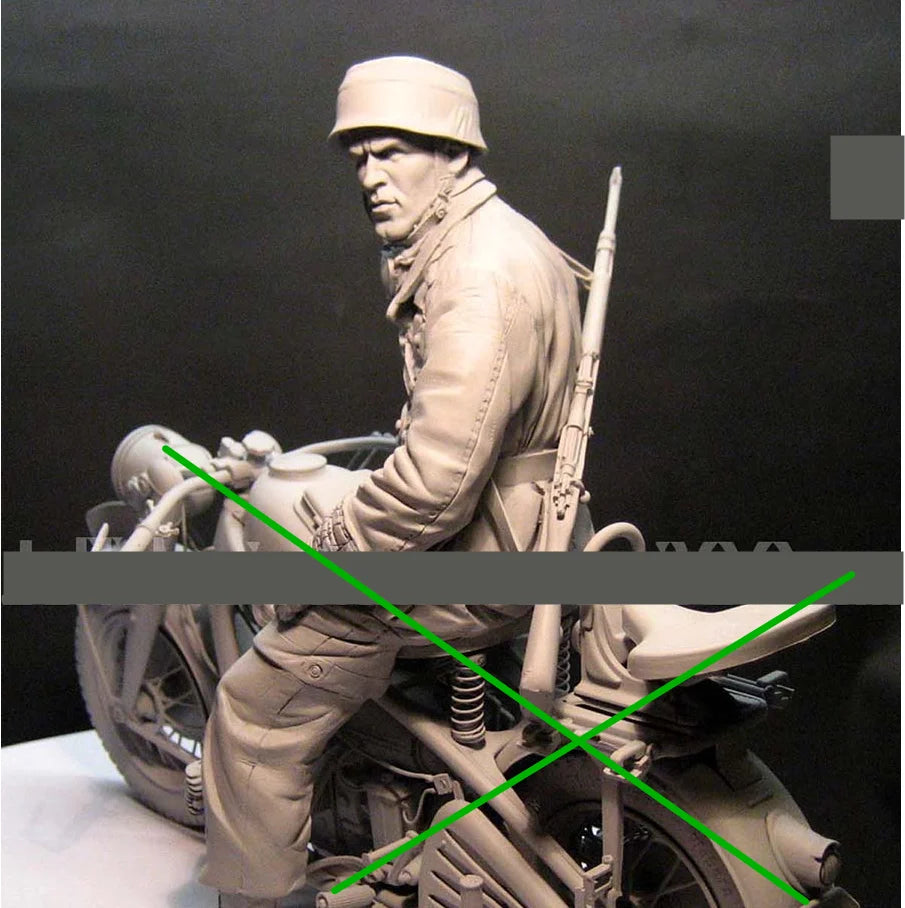 1/9 WWI Soldier on Motorcycle, Resin Model Figure Kit, Unassembled and Unpainted