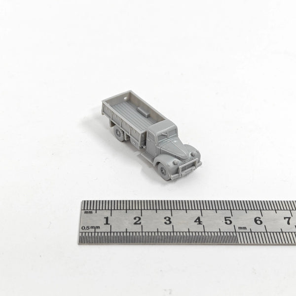 1/144 WWII British LRDG Chevrolet 30cwt, Resin Model Vehicle Kit, Unassembled and Unpainted