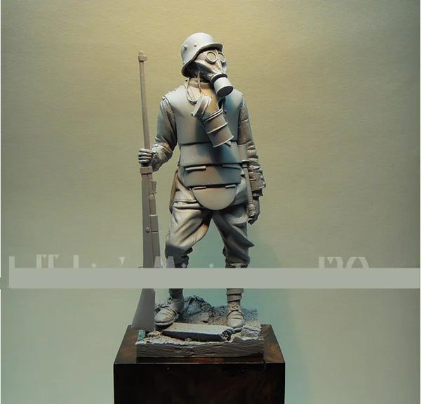 1/16 WWI German Soldier with Rifle, Resin Model Figure Kit, Unassembled and Unpainted