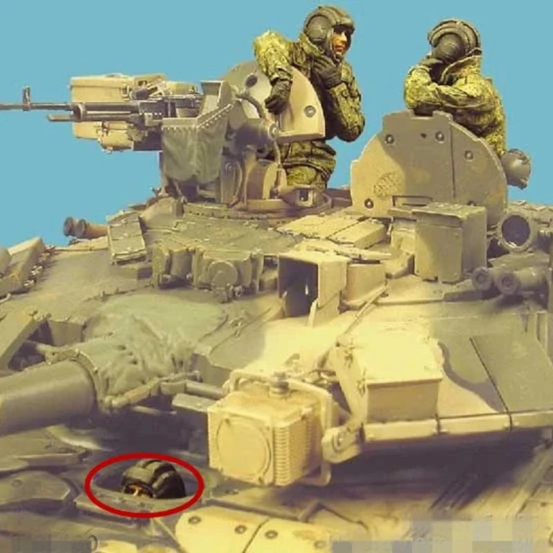 1/35 Modern Infantry in Desert Camouflage, 4 Figures, Resin Model Figure Kit, Unassembled and Unpainted