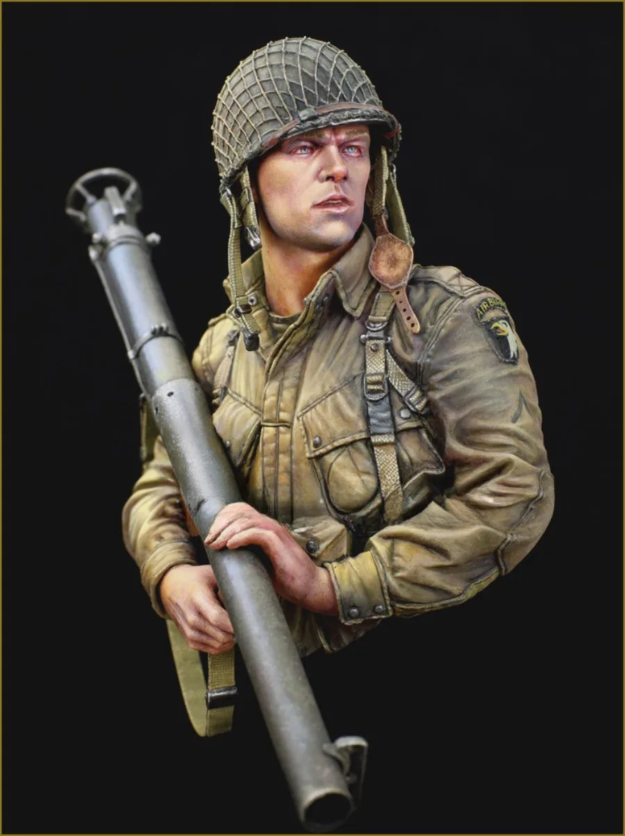 1/10 WWII US Bazooka Operator, Resin Model Bust Kit, Unassembled and Unpainted