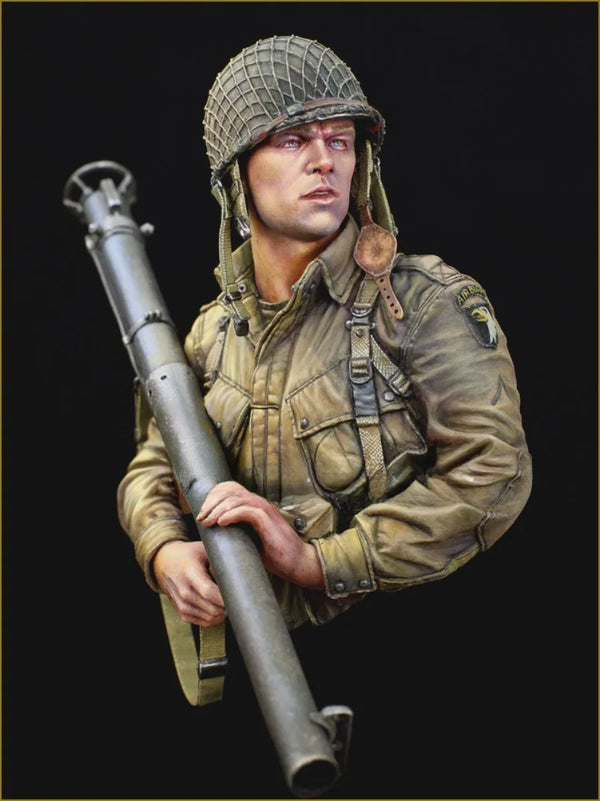 1/10 WWII US Bazooka Operator, Resin Model Bust Kit, Unassembled and Unpainted