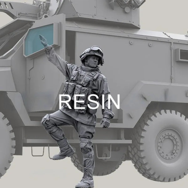 1/35 Modern Armored Vehicle Driver, Resin Model Figure Kit, Unassembled and Unpainted