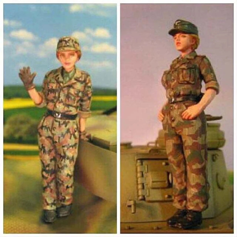1/35 Modern Military Female Soldiers (2-Person), 2 Figures, Resin Model Figure Kit, Unassembled and Unpainted