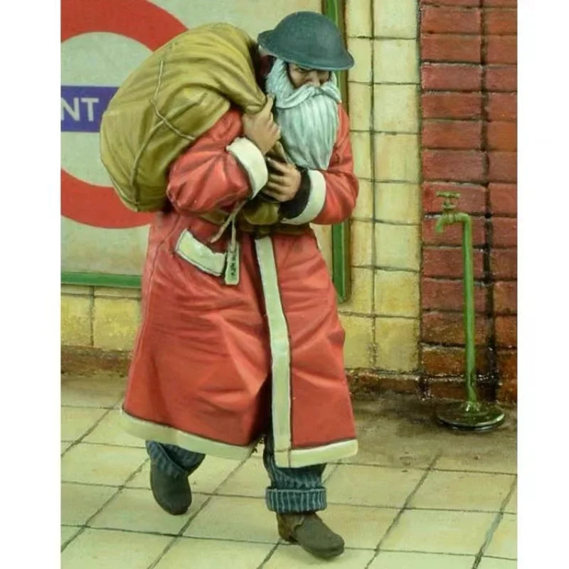 1/35 WWI Fantasy Father Christmas with Sack, Resin Model Figure Kit, Unassembled and Unpainted