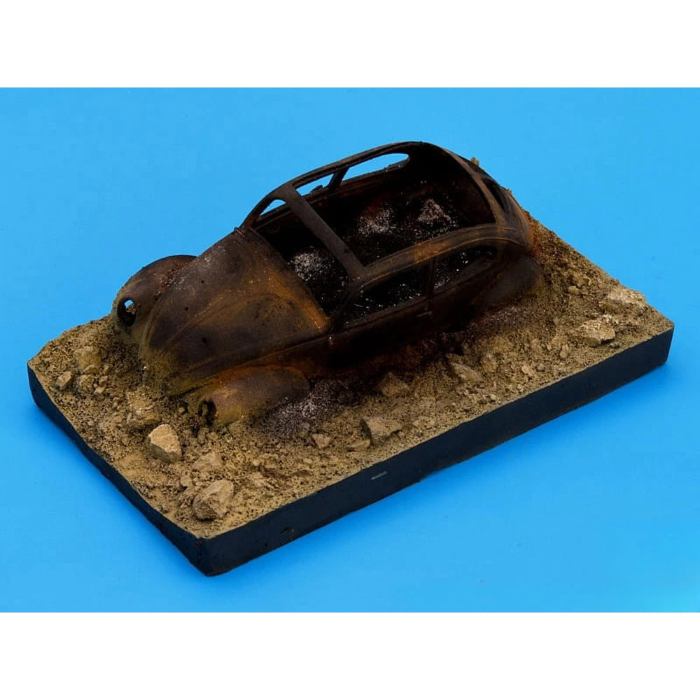 1/35 WWII German Destroyed Vehicle, Resin Model Vehicle Kit, Unassembled and Unpainted