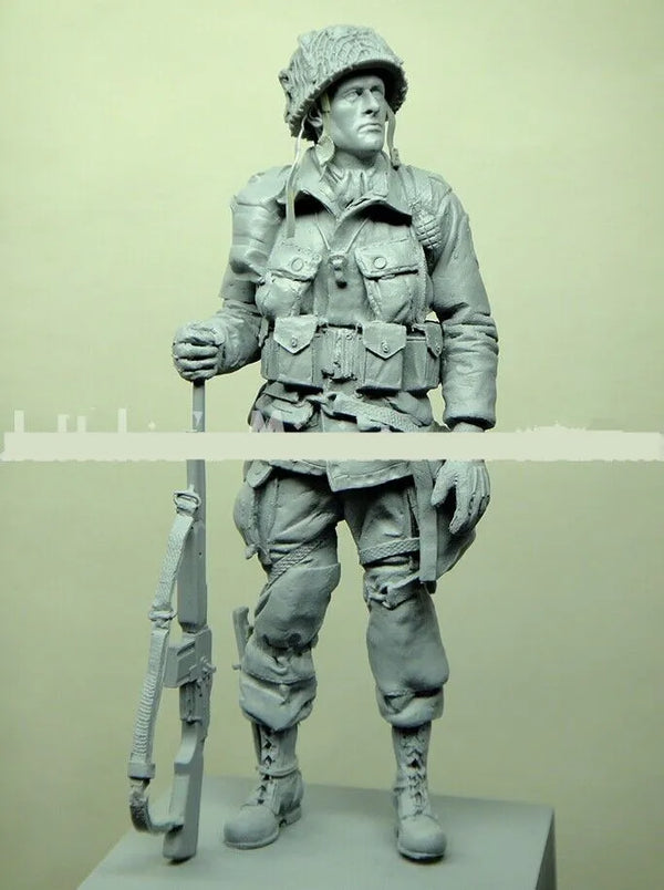 1/16 Modern Tactical Soldier with Combat Helmet, Resin Model Figure Kit, Unassembled and Unpainted