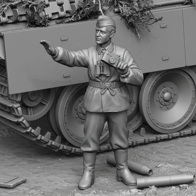 1/35 WWII German Wehrmacht Photographer, Resin Model Figure Kit, Unassembled and Unpainted