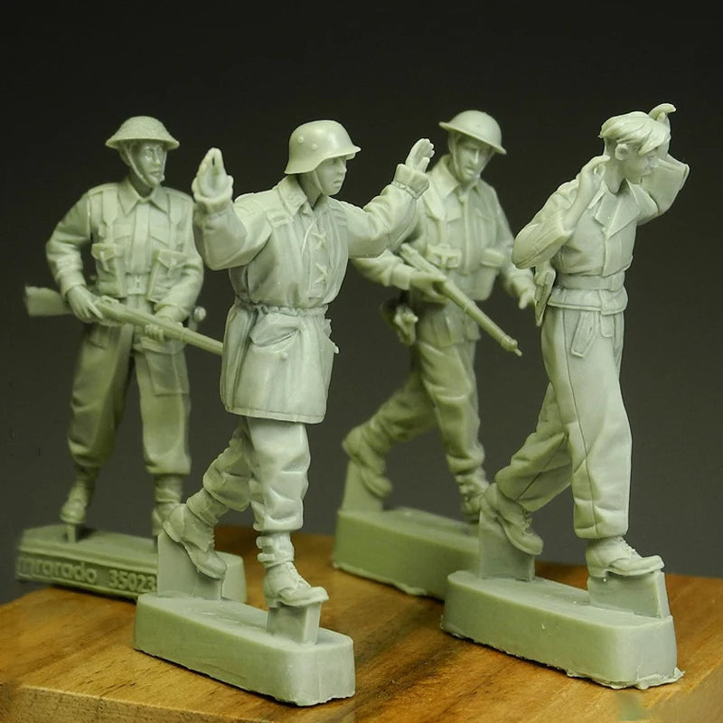 1/35 WWI Soldiers Combat Squad, 4 Figures, Resin Model Figure Kit, Unassembled and Unpainted