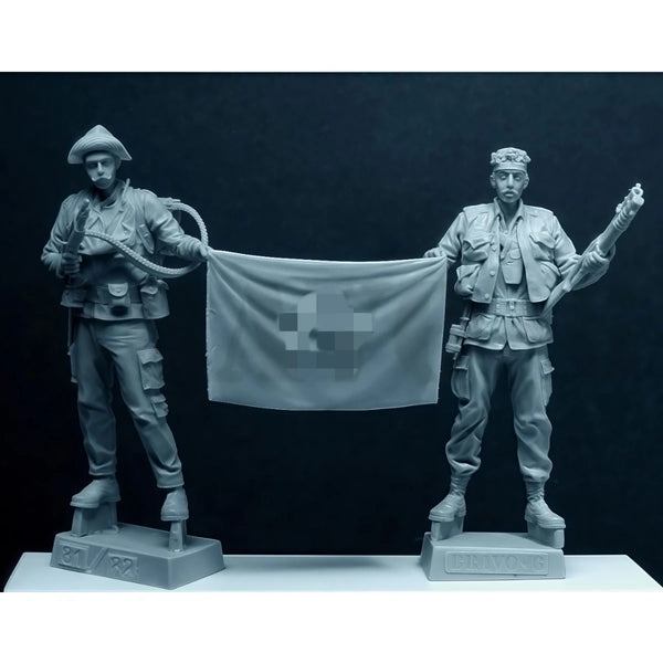 1/35 Modern Soldiers Raising Flag, 4 Figures, Resin Model Figure Kit, Unassembled and Unpainted