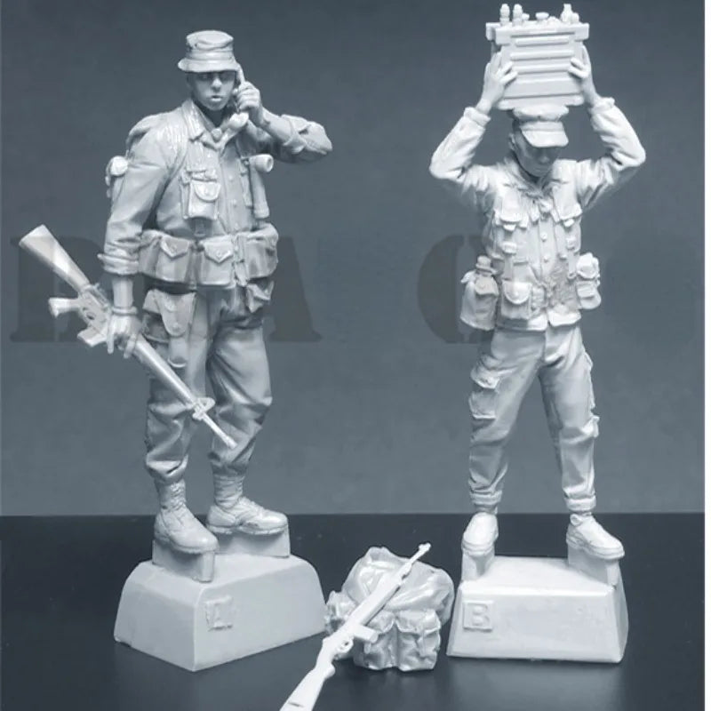 1/35 Modern Soldiers in Tactical Gear with Rifles, 2 Figures, Resin Model Figure Kit, Unassembled and Unpainted