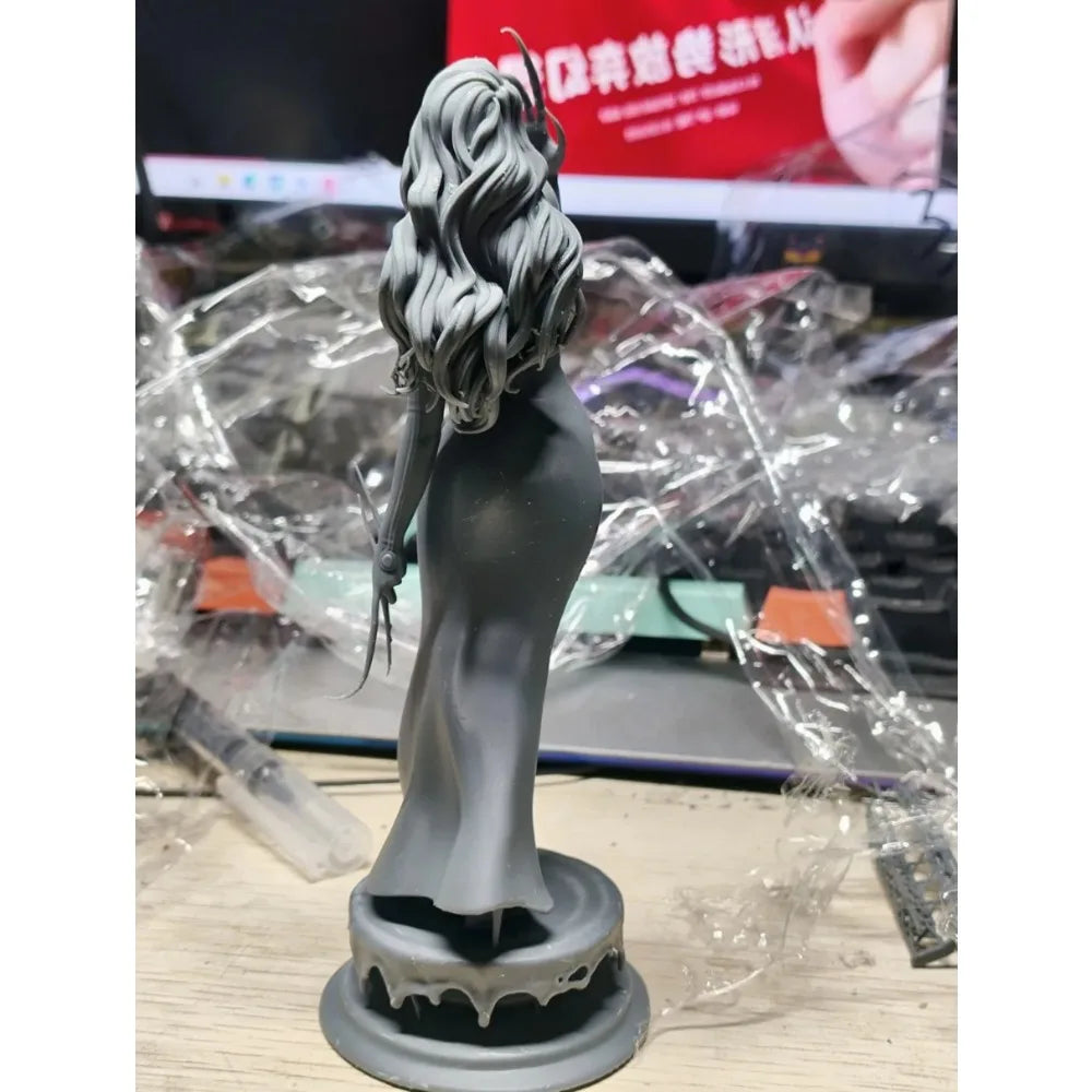 150mm Female Pin-up, Resin Model Figure Kit, Unassembled and Unpainted