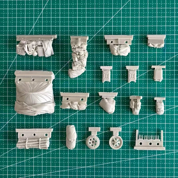 1/35 WWII Sd.Kfz 251 C Accessories, Resin Model Vehicle Kit, Unassembled and Unpainted