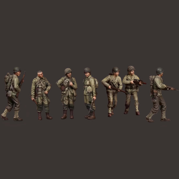 1/35 WWII US Infantry Squad in Desert Camouflage, 7 Figures, Resin Model Figure Kit, Unassembled and Unpainted