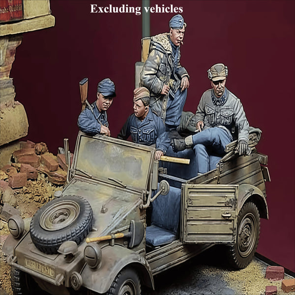 1/35 WWII Soviet Infantry Mounted on Military Truck, 4 Figures, Resin Model Figure Kit, Unassembled and Unpainted