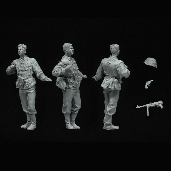 1/35 WWII Squad Leader, 4 Figures, Resin Model Figure Kit, Unassembled and Unpainted