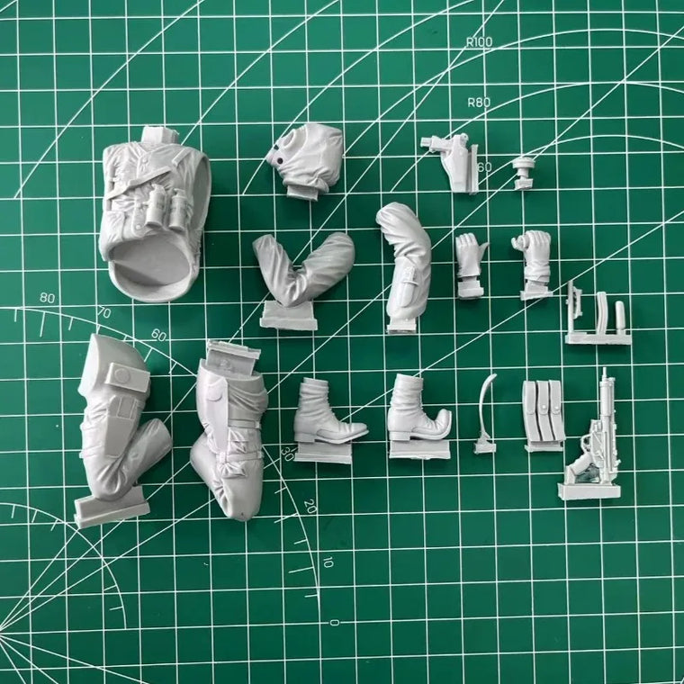 1/16 Modern British SAS Operator, Resin Model Figure Kit, Unassembled and Unpainted