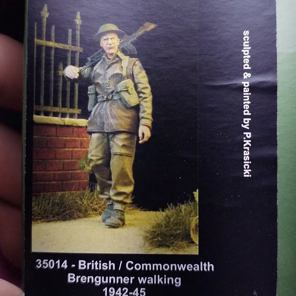 1/35 WWII British Brengunner, Resin Model Figure Kit, Unassembled and Unpainted