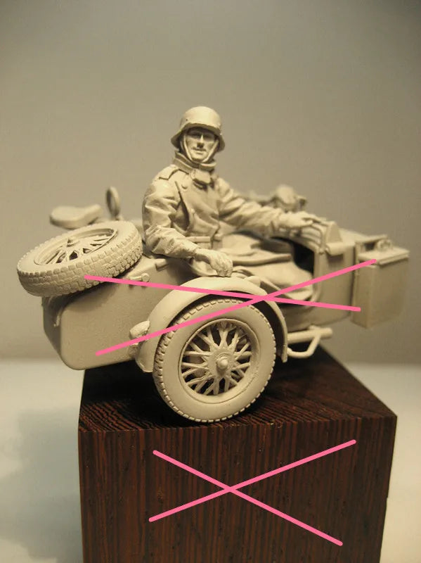 1/35 WWII German Soldier Hands on Hips, Resin Model Figure Kit, Unassembled and Unpainted
