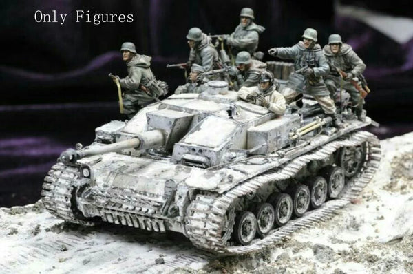 1/35 WWII Soldiers, 8 Figures, Resin Model Figure Kit, Unassembled and Unpainted