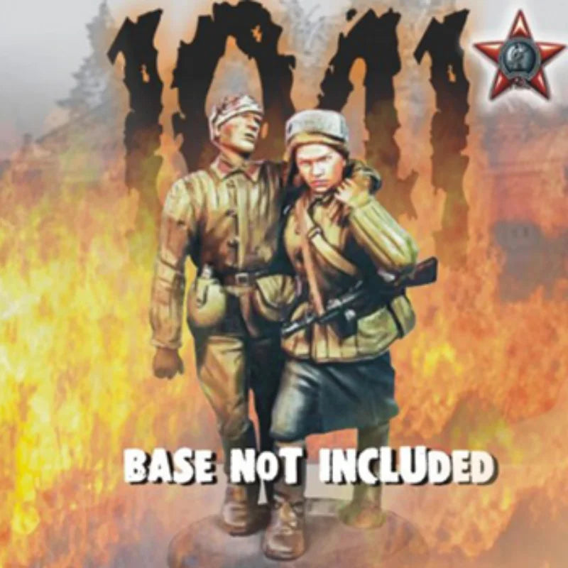 1/35 WWII Soviet Infantry Supporting Wounded, 2 Figures, Resin Model Figure Kit, Unassembled and Unpainted