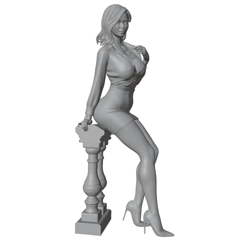 1/24 Female on Pedestal, Resin Model Figure Kit, Unassembled and Unpainted