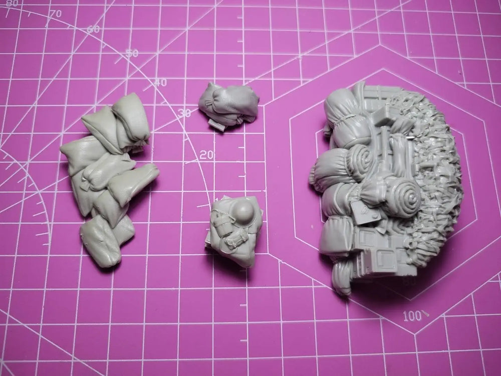 1/35 Dwarf with Ornate Beard, Resin Model Figure Kit, Fantasy Theme, Unassembled and Unpainted