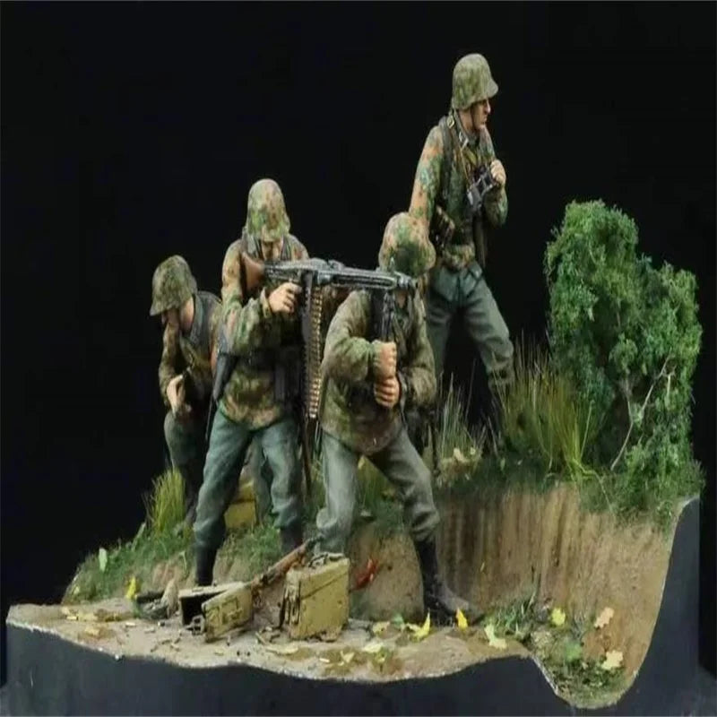 1/35 Modern Infantry Team with Machine Gunner, 4 Figures, Resin Model Figure Kit, Unassembled and Unpainted