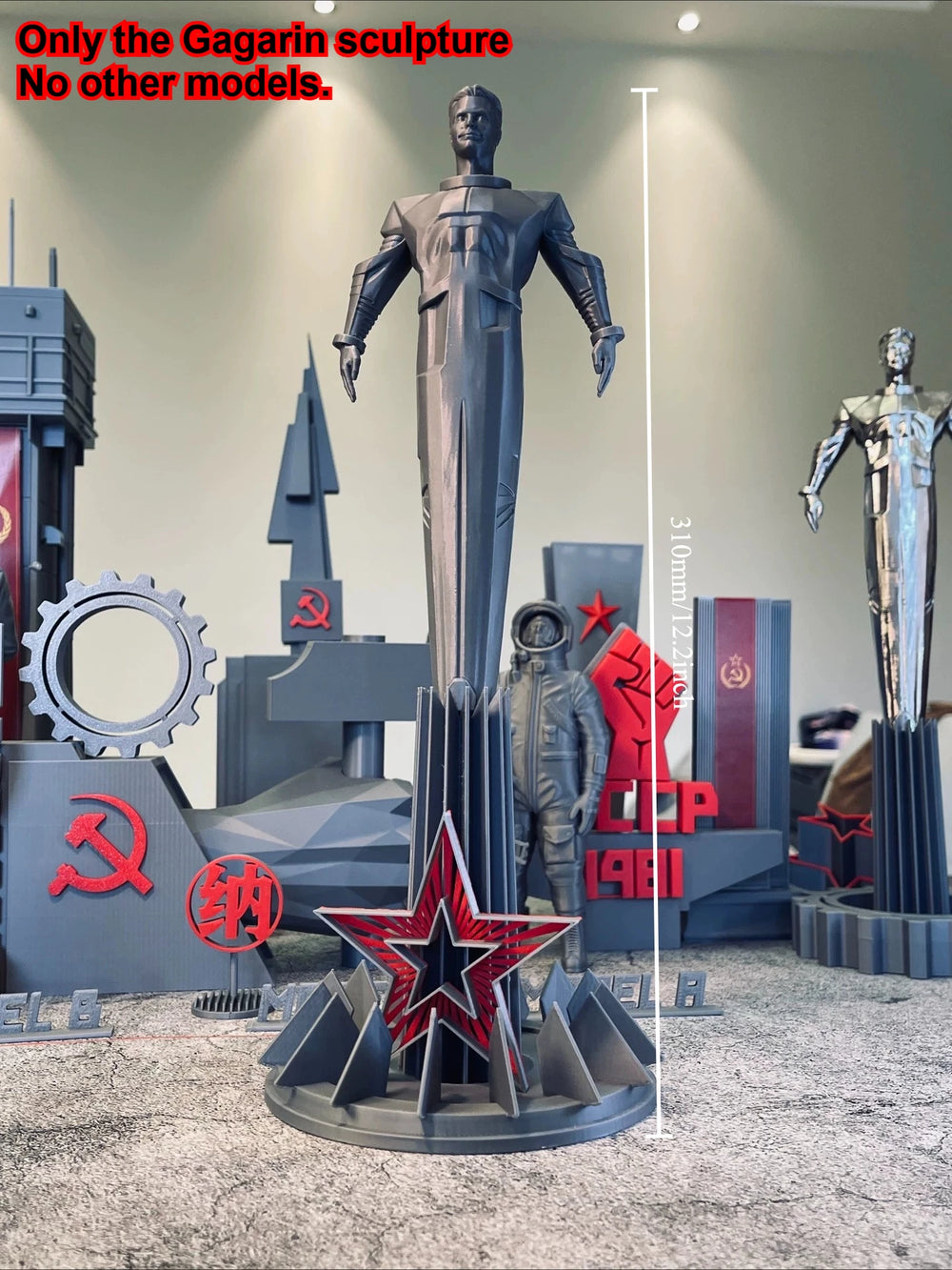 310mm Cold War Soviet Cosmonaut Gagarin, Resin Model Figure Kit, Unassembled and Unpainted