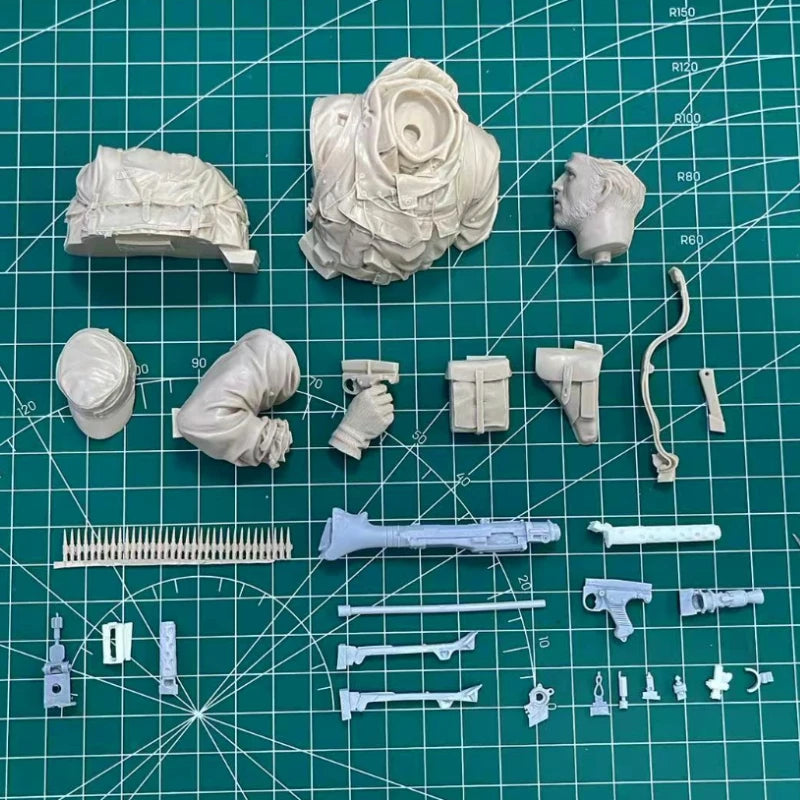 1/10 WWII German Army Mountain Hunter, Resin Model Bust Kit, Unassembled and Unpainted