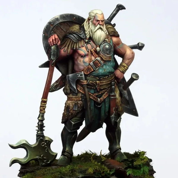 1/24 Medieval Old Warrior, Resin Model Figure Kit, Unassembled and Unpainted
