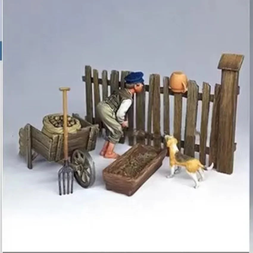 1/35 WWI European Country Boy, 2 Figures, Resin Model Figure Kit, Unassembled and Unpainted