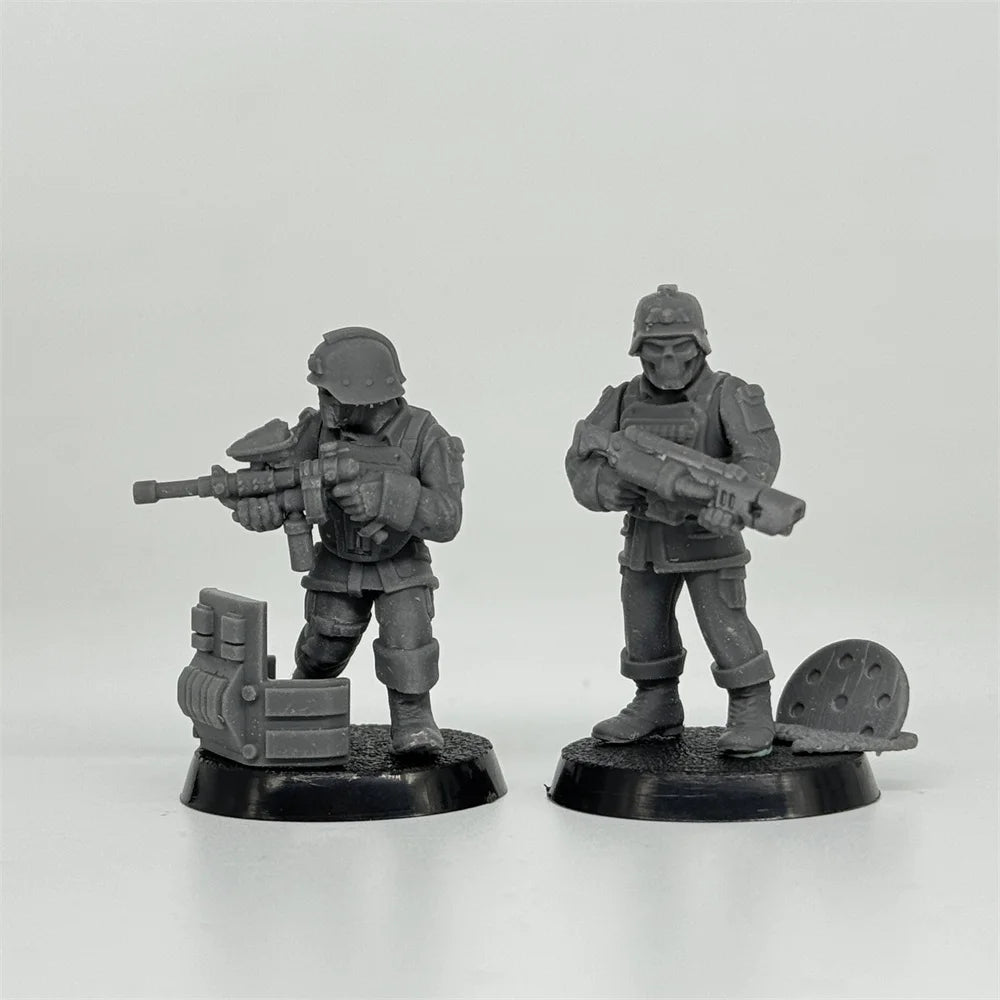 28mm Heavy Armored Sci-Fi Soldiers, 35 Figures, Resin Model Figure Kit, Sci-Fi Theme, Unassembled and Unpainted